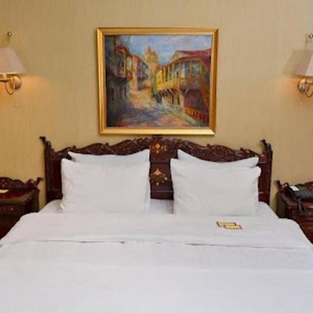 Urban Lodge Hotel Rooms And Suits Tbilisi Exteriör bild